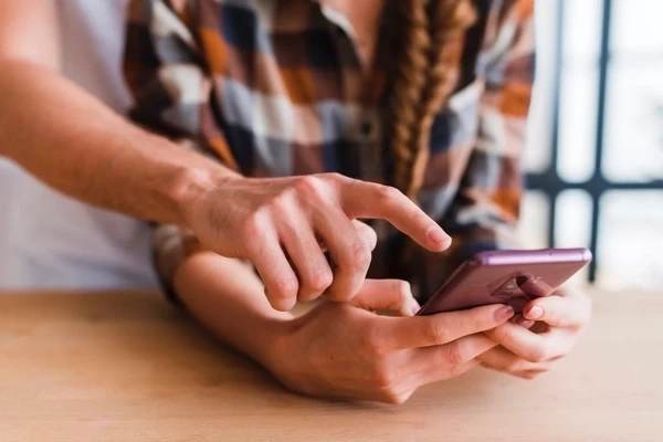 Digital Detox: Unplugging From Technology for Mental and Emotional Wellbeing