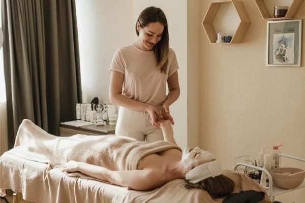 Discover the Benefits of In-House Massage: Relaxation at Your Doorstep