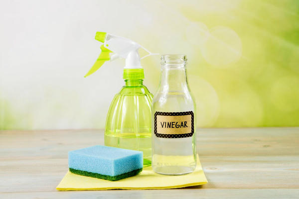 Heavy-Duty Degreaser and Stain Remover Combos for Commercial Cleaning Applications