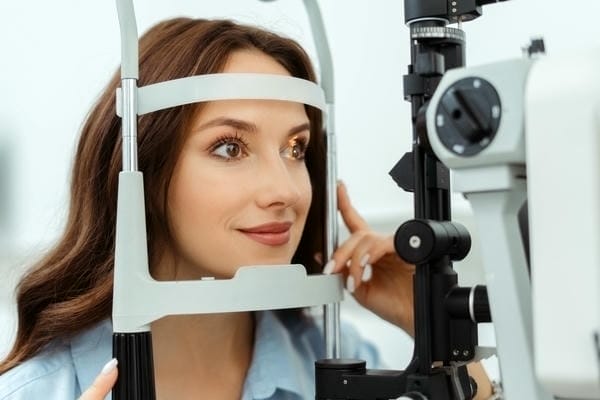 How to Find a Hospitals List for Laser Eye Surgery