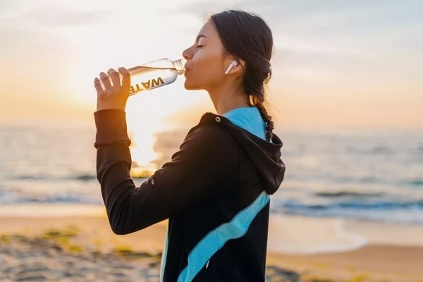 Hydration Hacks: Tips for Staying Hydrated Throughout the Day